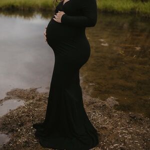 large black v neck maternity photo shoot dress